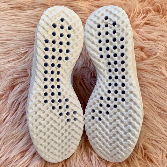 New Nike Renew Rival Women’s Running Sneakers - Picture 7 of 8